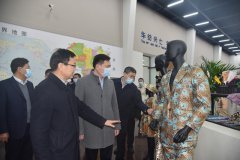 市、區(qū)領(lǐng)導(dǎo)一行蒞臨公司調(diào)研指導(dǎo)